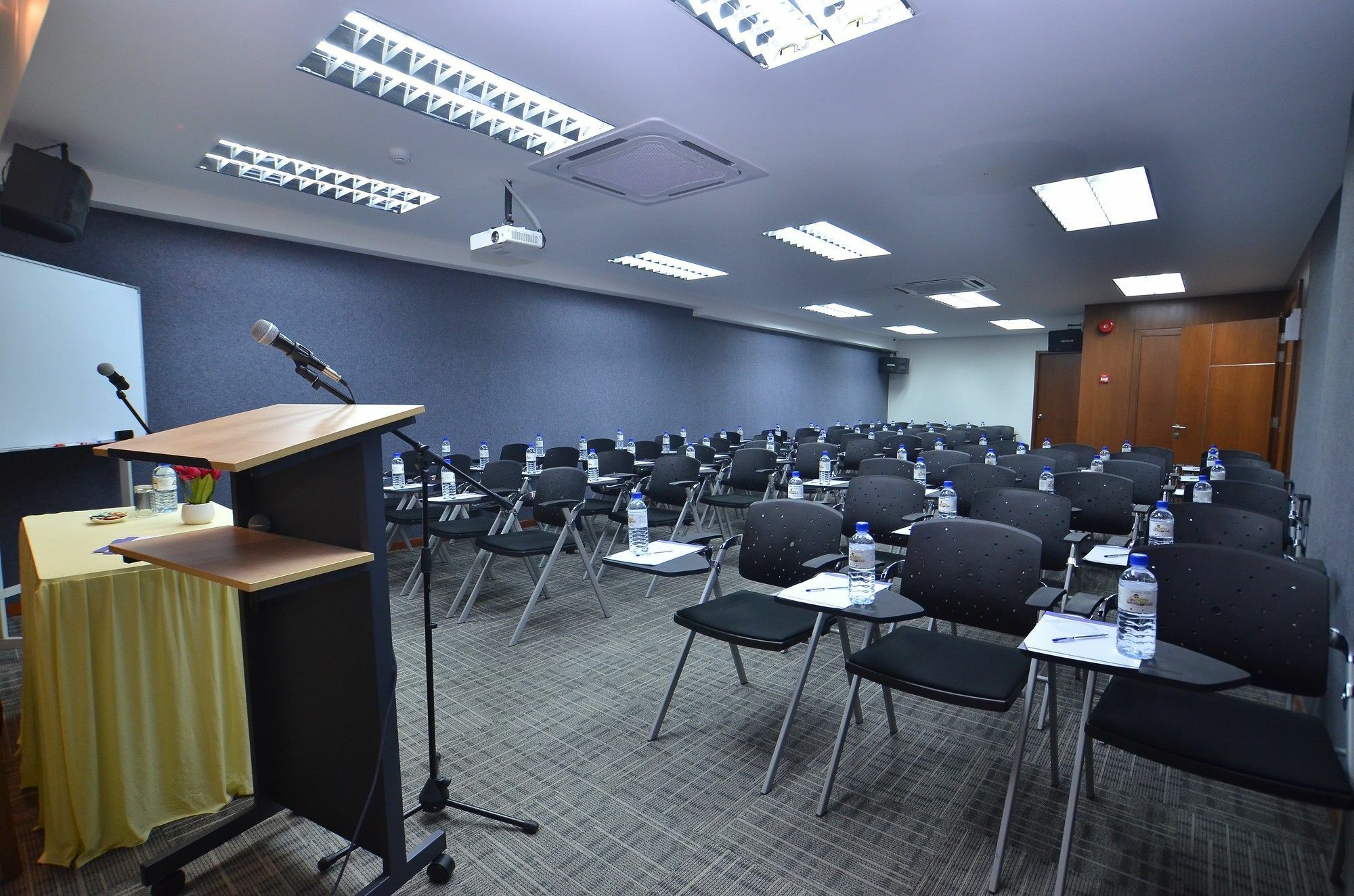 โรงแรมวัน เอนิกมา กัวลาลัมเปอร์ ภายนอก รูปภาพ